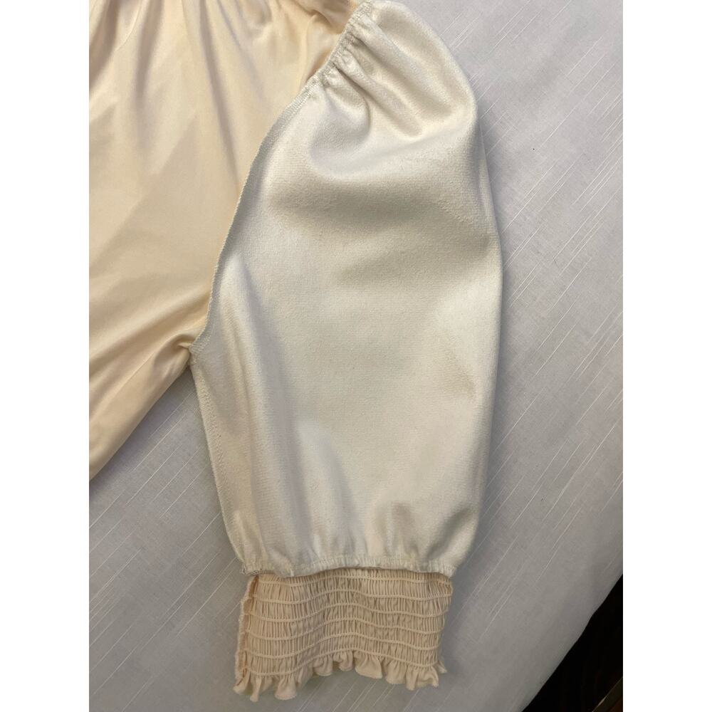 Brea Canyon Smocked Neck Ivory Blouse Puffed Vegan Leather Sleeves Size L NWT - Picture 7 of 8